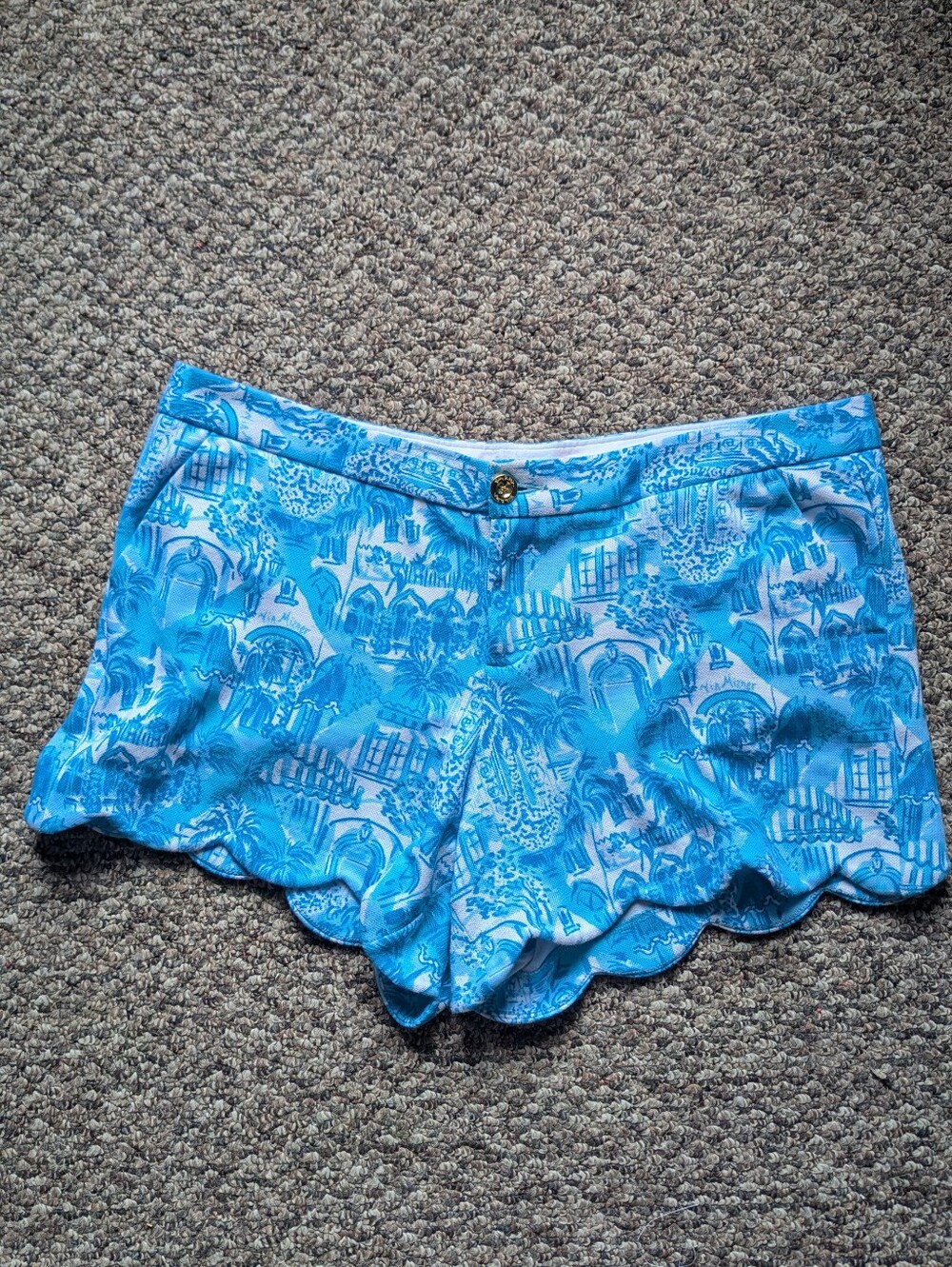 Lilly Pulitzer Blue Scallop Shorts, Size 16